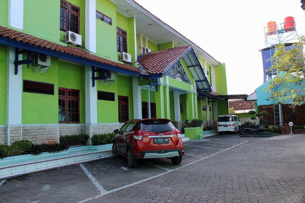 Hotel Indonesia Pekalongan Eksteriør bilde
